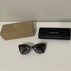 BURBERRY BE 4216F 30018G Black Acetate Cat Eye Sunglasses Gray Gradient Lens